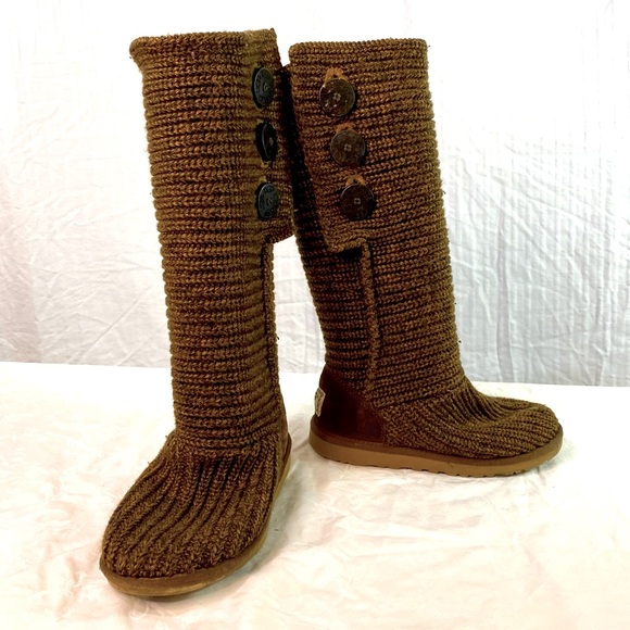 Ugg Sz 5 Classic Tall 3 Button Cardy Sweater Brown Boots sheepskin foldover - Picture 2 of 13